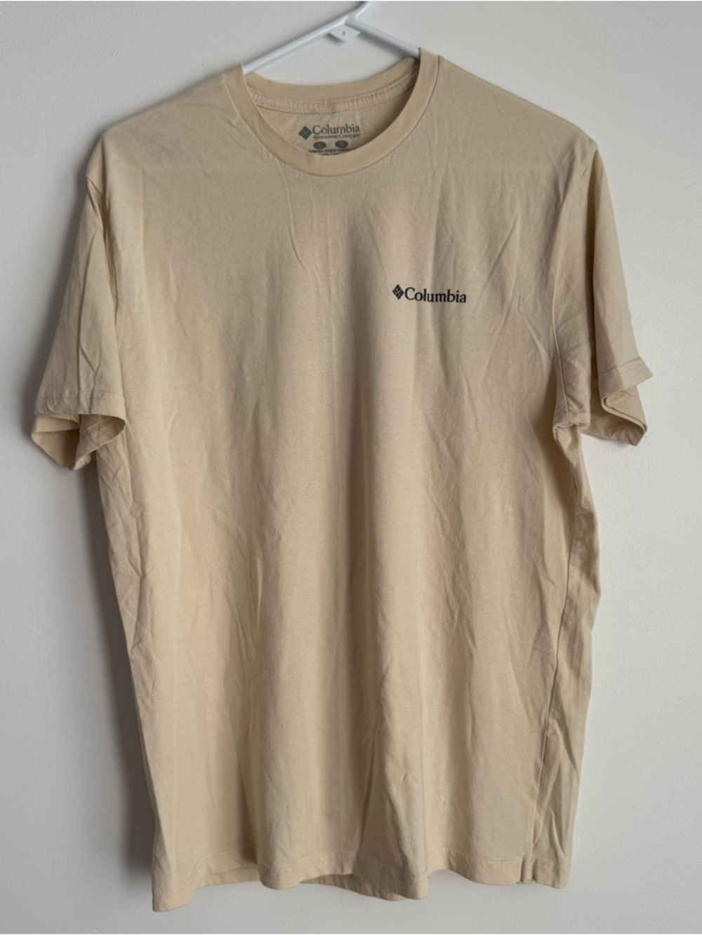 Columbia Men's Beige Short-Sleeve Logo T-Shirt